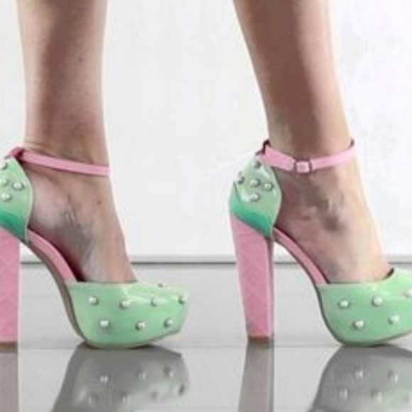 Iron Fist🍦 "Lick Me" Platforms Only1 Left! Size 6 - Picture 4 of 7